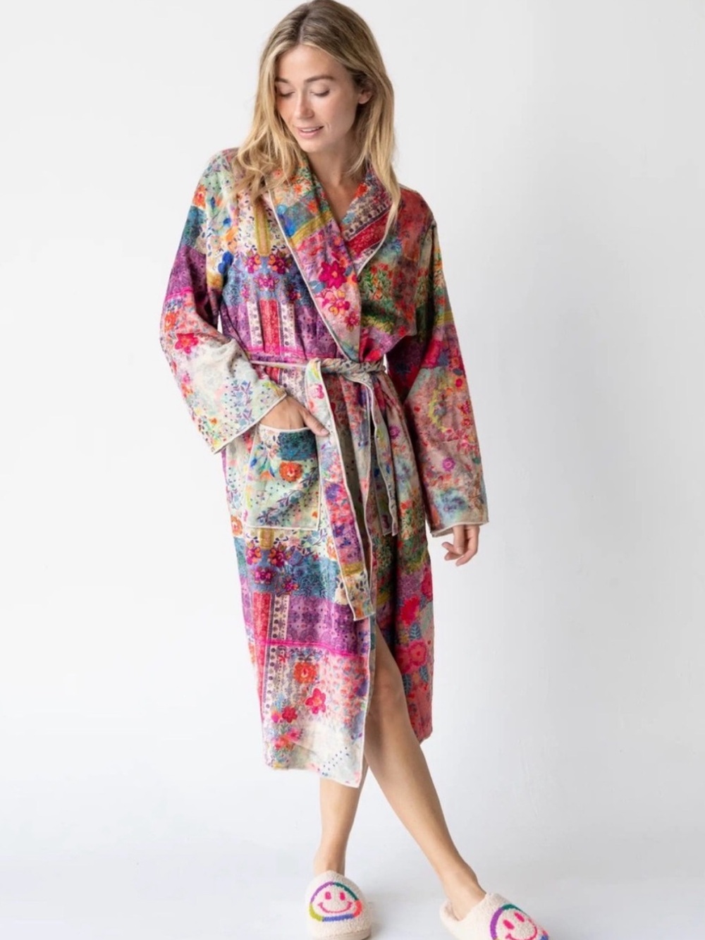 NWOT Natural Life Cozy Blanket Floral Robe - Patchwork
